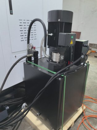 信頼性の高い垂直加工センター ケントと同様の使いやすいCNC工作機械