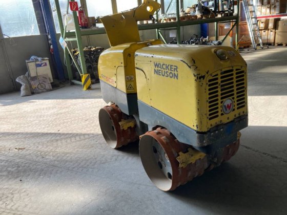 2009 Wacker Neuson RT 82