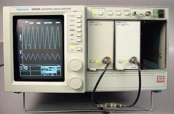 Tektronix 11403A