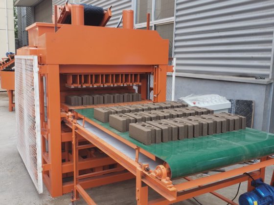Compressed Earth Soil Cement Interlocking Brick Block Making Machines ...