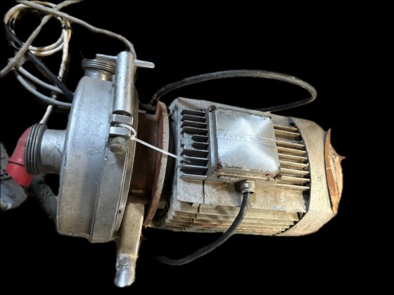 遠心ポンプ 5.5kW