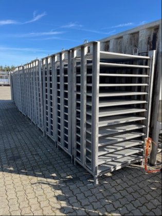 带支架的奶酪盐水槽