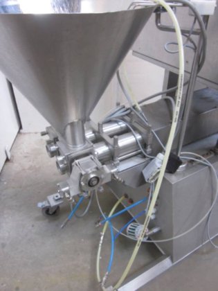 モンディーニ充填機