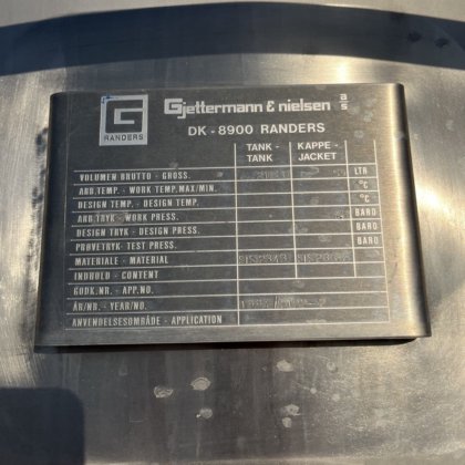 立式水箱 21.800 升