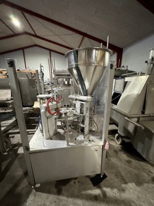 グルンバルト・ヒトパックAKH