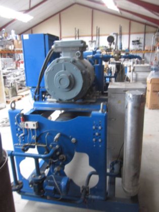 グラム冷却ユニット 110kW