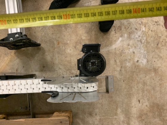 带双摆臂的不锈钢模块化输送机