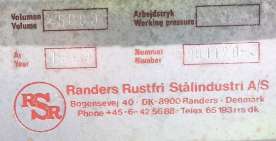 Tanque de pó vertical