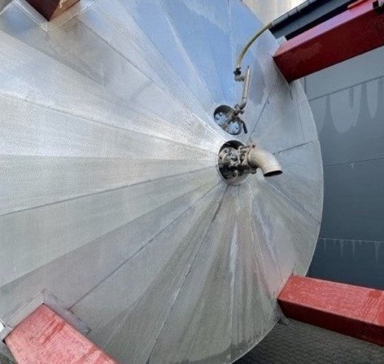 縦型サイロタンク 40.000L