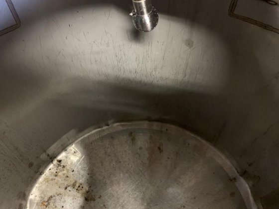 Vertical tank 500L