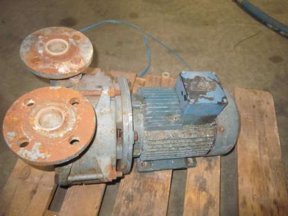 バキュームポンプ