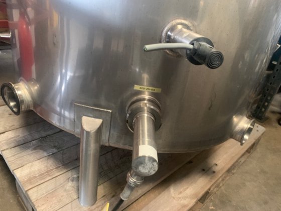 縦型タンク 800L