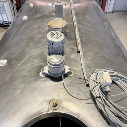 ミルク冷却タンク 12500 L