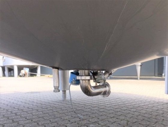 縦型ジャケットタンク 8500L