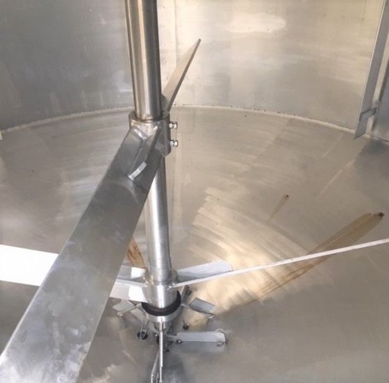 縦型ジャケットタンク 8500L