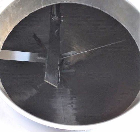 縦型ジャケットタンク 8500L