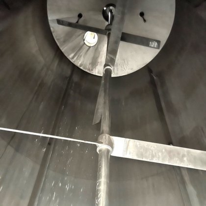 縦型断熱タンク 25000L