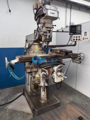 FRESADORA CONVENCIONAL ISO40