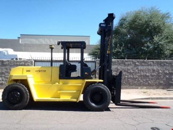 1996 Hyster H300XL2 Diesel Pneumatic