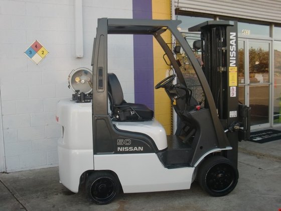 2004 Nissan MCPL02A25LS LP Gas