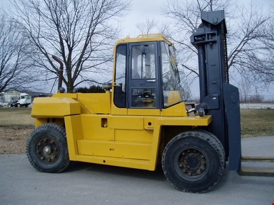 2005 Cat DP-150 Diesel Pneumatic