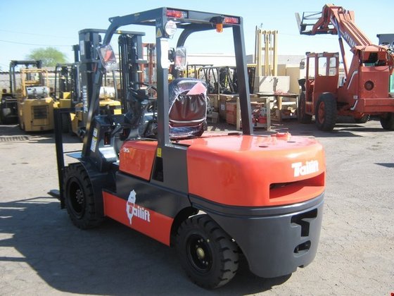 2014 Tailift FDP35 Diesel Pneumatic