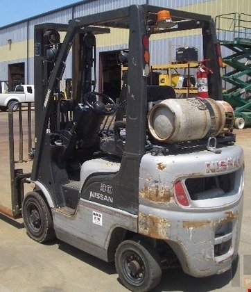 2008 Nissan PF30 LP Gas