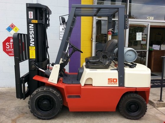 2002 Nissan PJ02A25PV LP Gas
