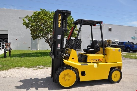 2002 Hyster S155XL2 LP Gas