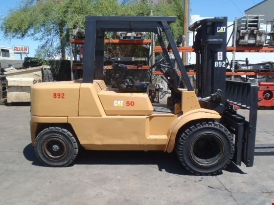 2005 Cat DP50K Diesel Pneumatic