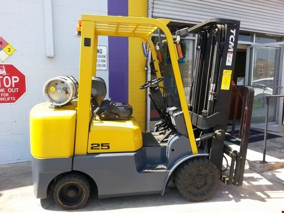 2006 TCM FCG25-3HL LP Gas