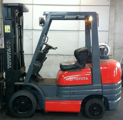 2000 Toyota 6FGCU30 LP Gas