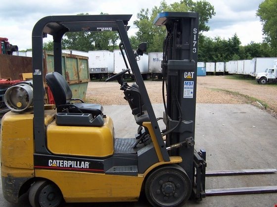 2000 Cat GC25K Cushion Tire