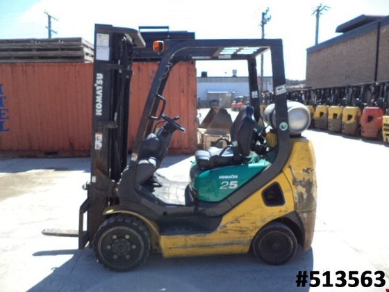 2010 Komatsu FG25ST-16 LP Gas