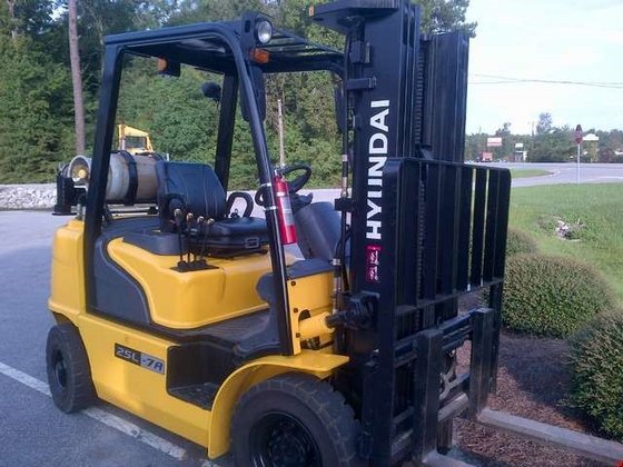 2012 Hyundai 25L-7A LP Gas
