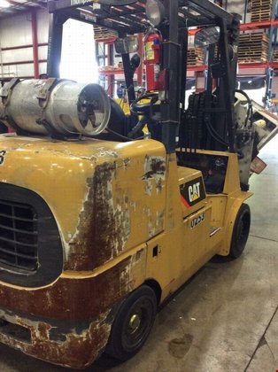 2006 Cat GC55K LP Gas