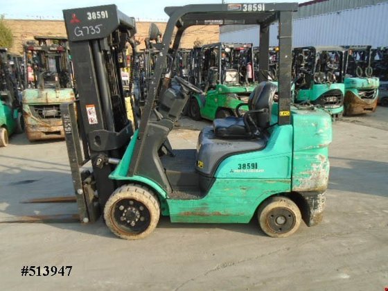 2005 Mitsubishi FGC28N LP Gas