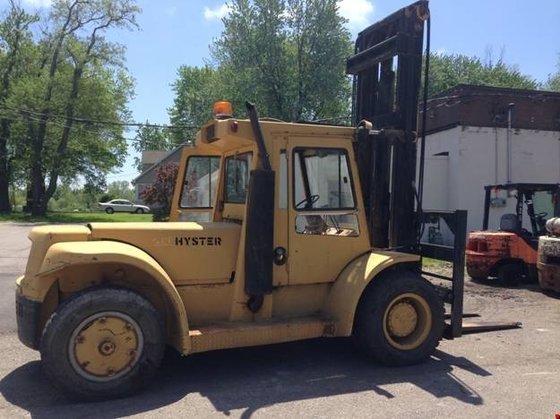 1986 Hyster H200H Diesel Pneumatic