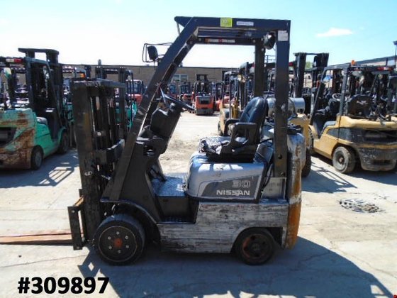 2010 Nissan MCP1F1A15LV LP Gas