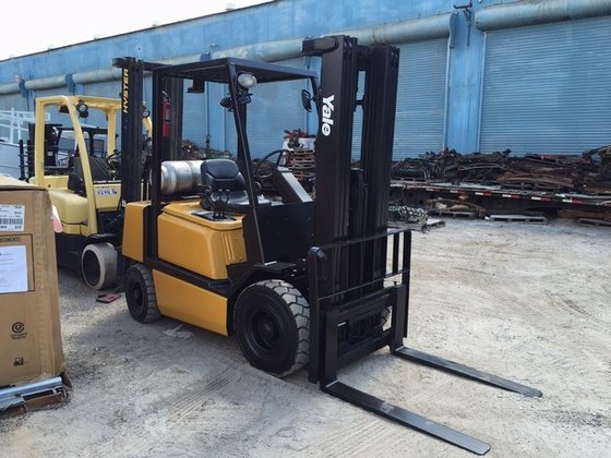 2004 Yale GLP050 LP Gas
