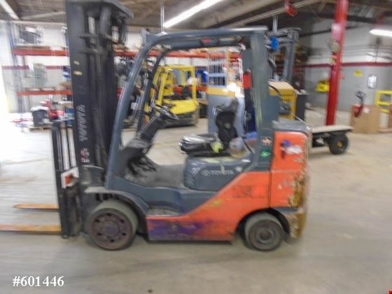 2009 Toyota 8FGCU30 LP Gas