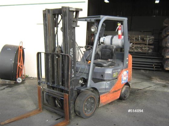 2009 Toyota 8FGCU25 LP Gas