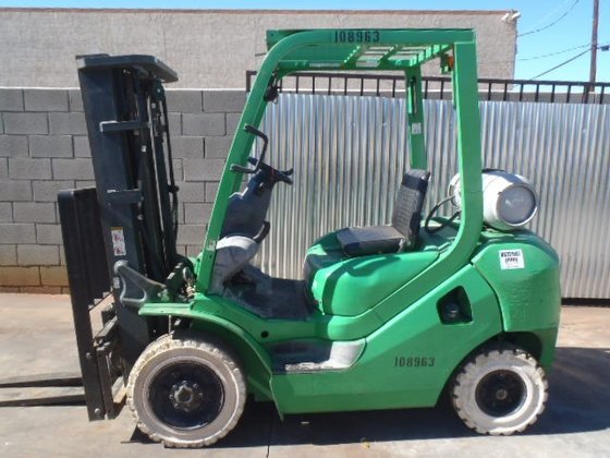 2006 Komatsu FG25T-16 LP Gas