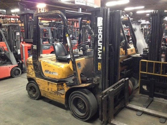 2006 Hyundai HDF30-5 Diesel Pneumatic