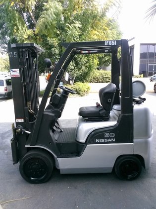 2004 Nissan MCPL02A25 LP Gas