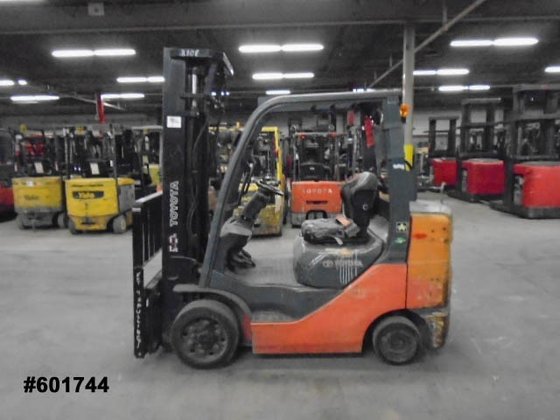 2008 Toyota 8FGCU30 LP Gas