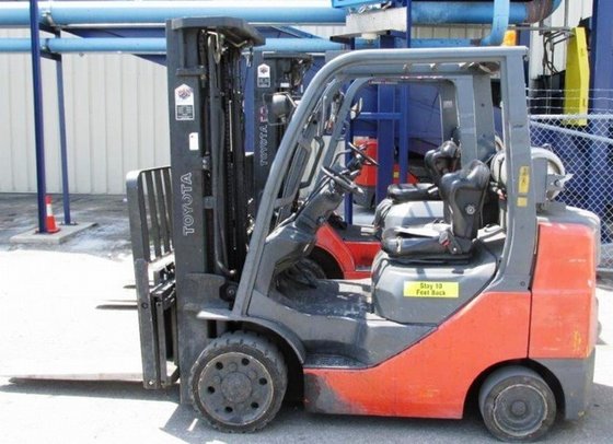 2010 Toyota 8FGCU30 LP Gas