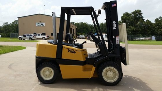 2005 Yale GDP080 Diesel Pneumatic