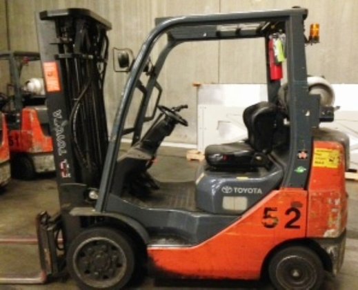 2009 Toyota 8FGCU25 LP Gas
