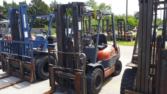 1998 Toyota 6FGU30 Gasoline Pneumatic
